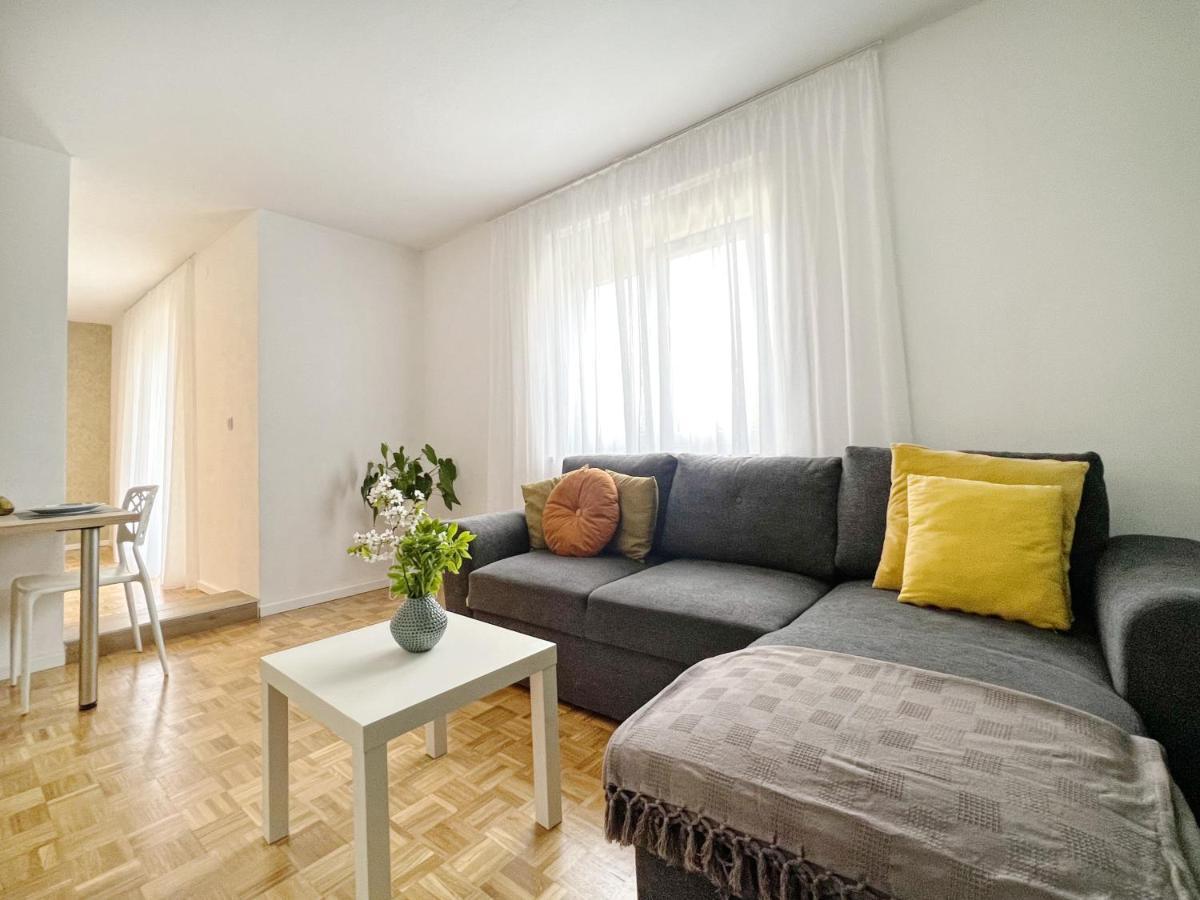 Apartments Valerian Novigrad  Exterior photo
