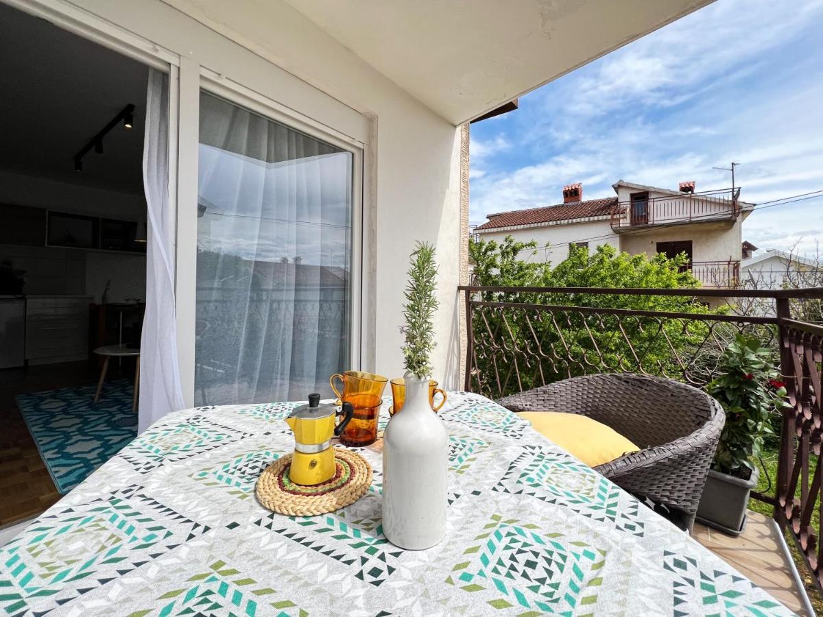 Apartments Valerian Novigrad  Exterior photo